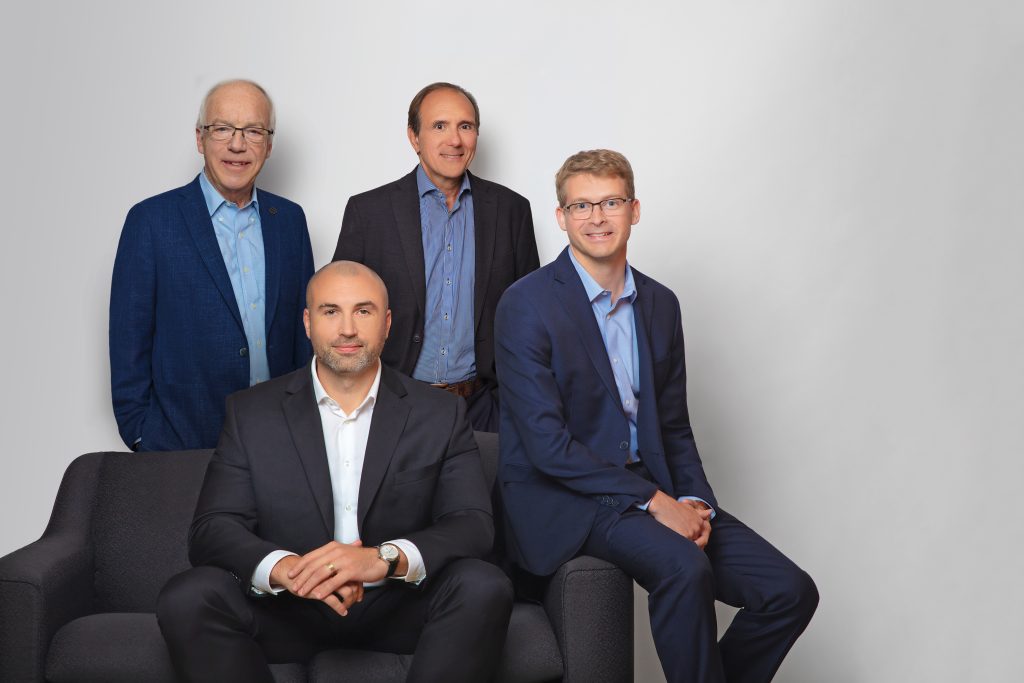 Lester_groupe-retouche